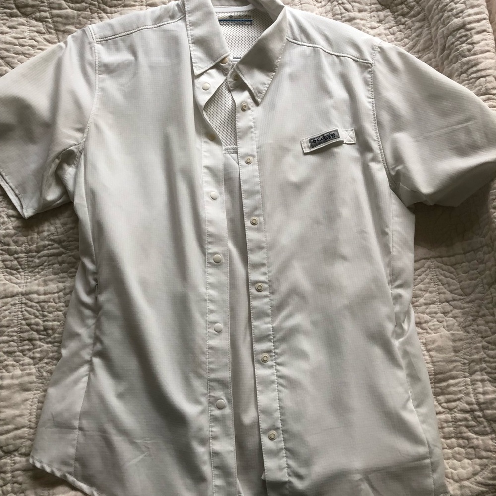 Button down Columbia